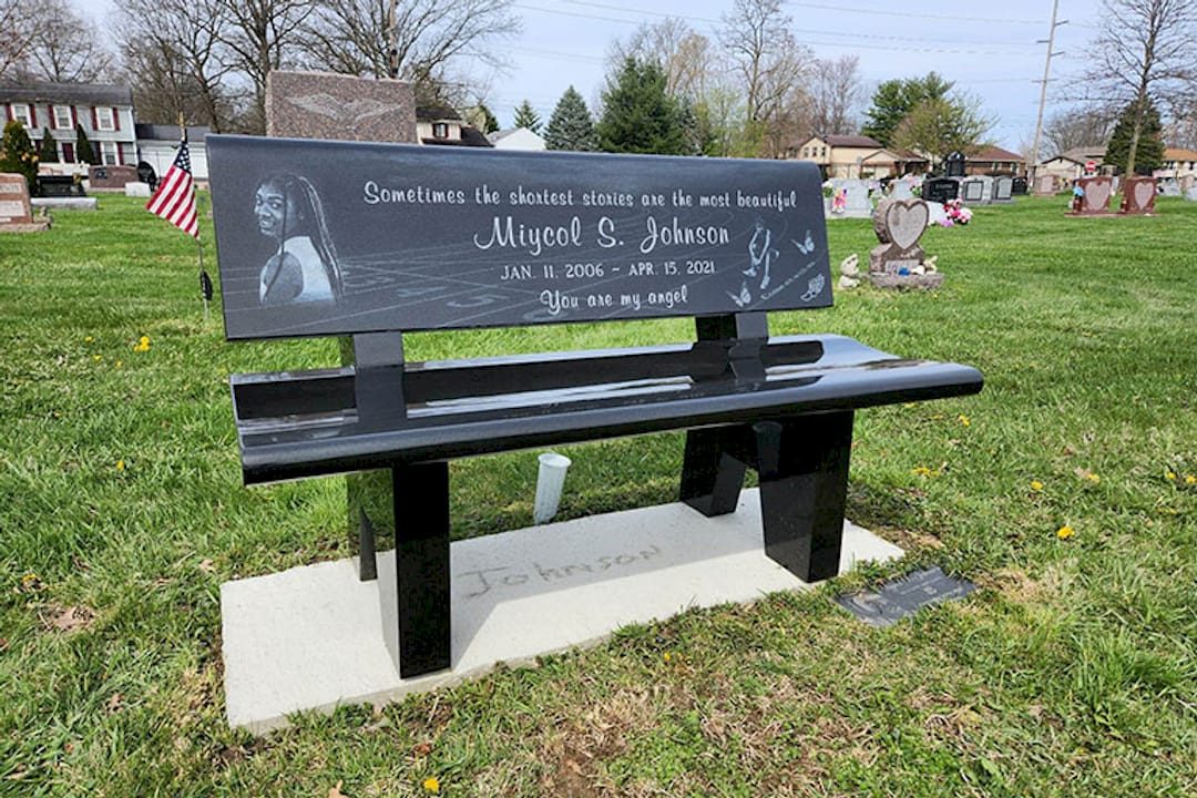 Memorial Quotes to Share: 12 Types That Truly Comfort